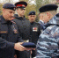 Герой России Андрей Фроленков вручил кадету Федору Симоненко берет собровца - Газета Заря