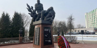 В Брянске почтили память героев-десантников 6-й роты - Газета Заря