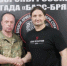 Командир «БАРС-Брянск» Сергей Антошин поздравил Эдгарда Запашного с Днём рождения - Газета Заря